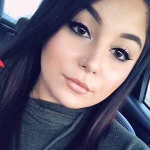 Meet your Posher, Marissa